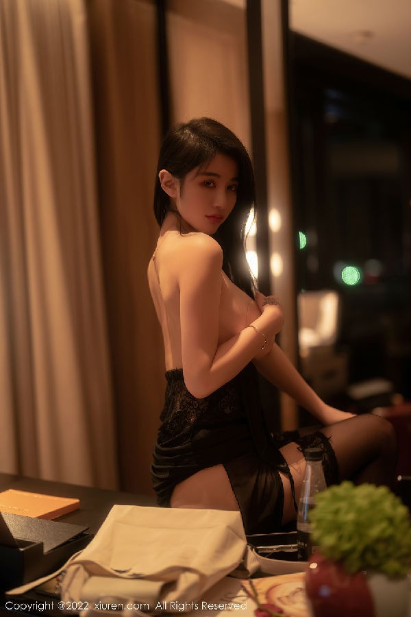 XIUREN秀人网 2022.10.18 NO.5722 美七Mia 西双版纳旅拍 [68+1P]